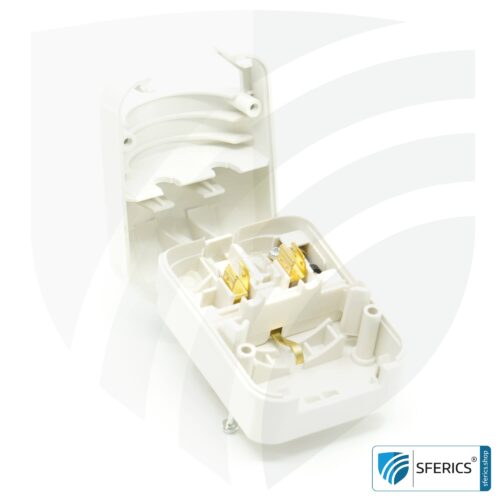 Adapter SCP3 Schuko plug type EF to UK plug type G | with high quality grounding and 13 amp fuse | travel adapter